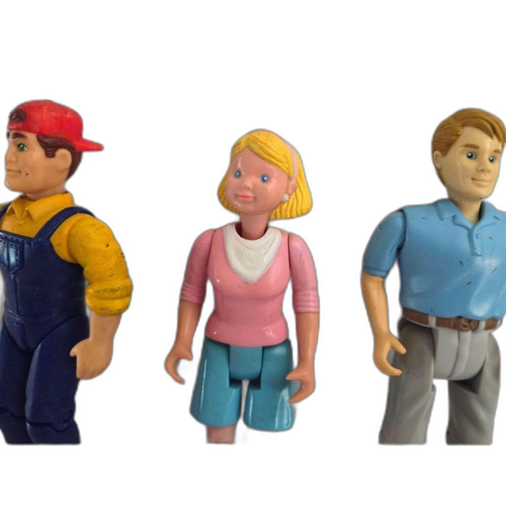 Pretend Play - 3 Plastic Bendable Family Figurines for Doll Houses